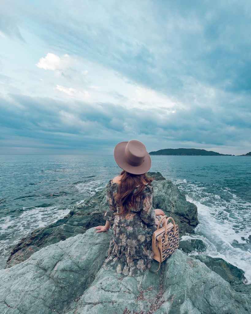 Let the sea set your free